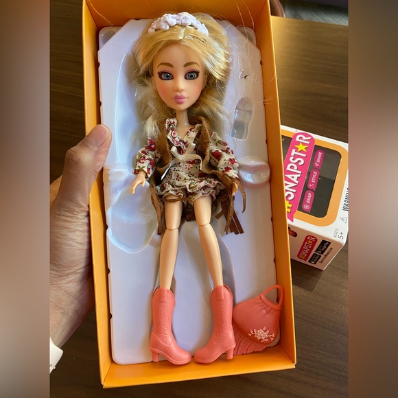 Other - Brand New Aspen SNAPSTAR beautiful doll